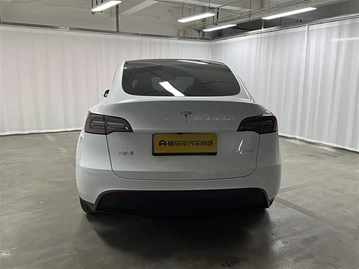 Фото 7 - Tesla Model Y