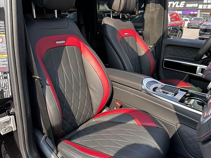 Фото 7 - Mercedes-Benz G-Class AMG