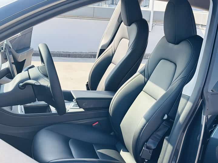 Фото 6 - Tesla Model Y