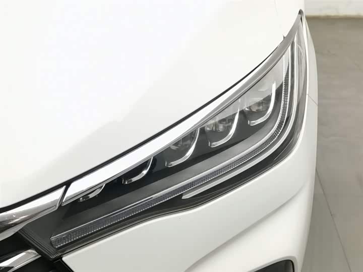 Фото 7 - BYD Song Max Hybrid