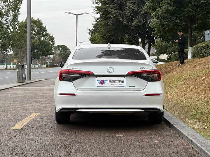 Фото 5 - Honda Civic