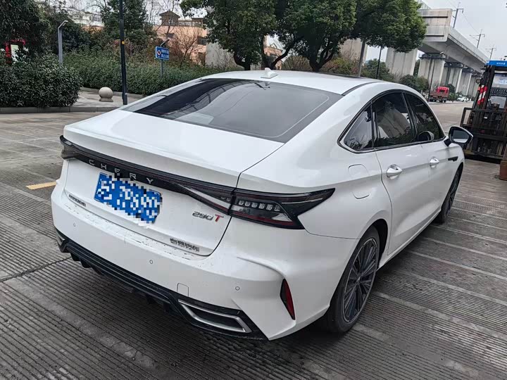 Фото 3 - Chery Arrizo 8