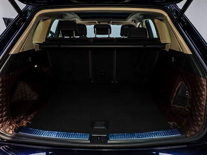 Фото 6 - Volkswagen Touareg