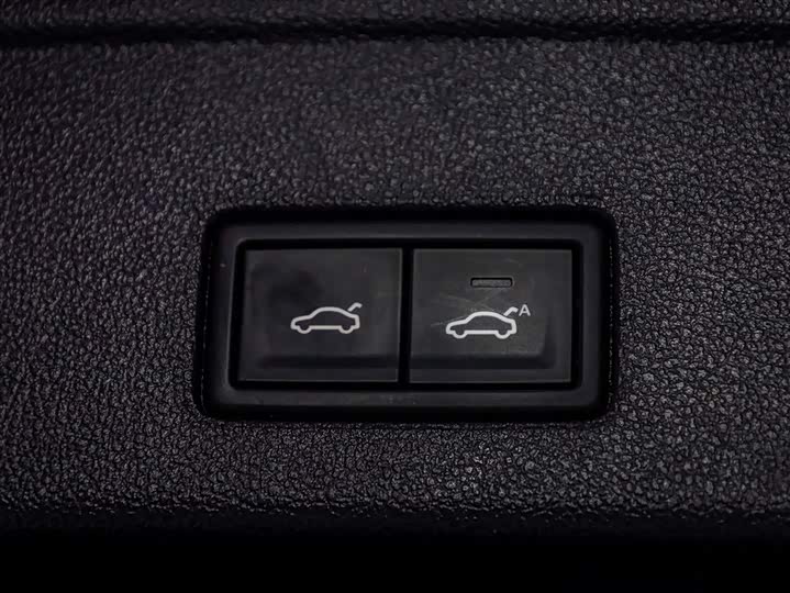 Фото 7 - Volkswagen Touareg