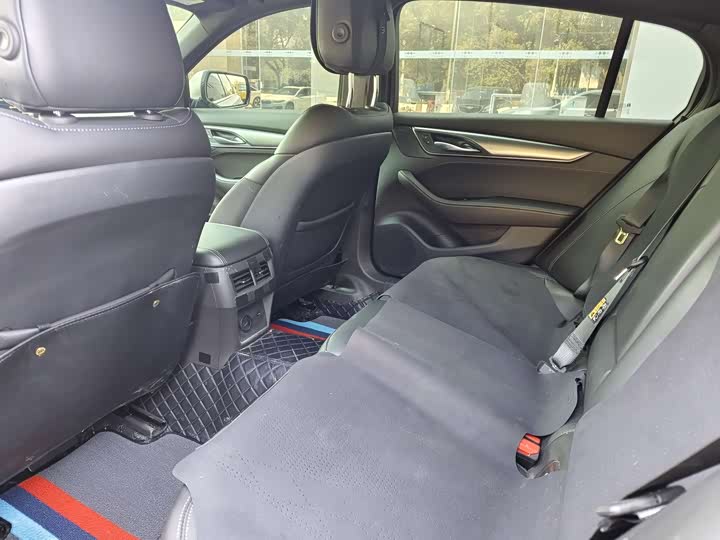 Фото 7 - Cadillac CT5