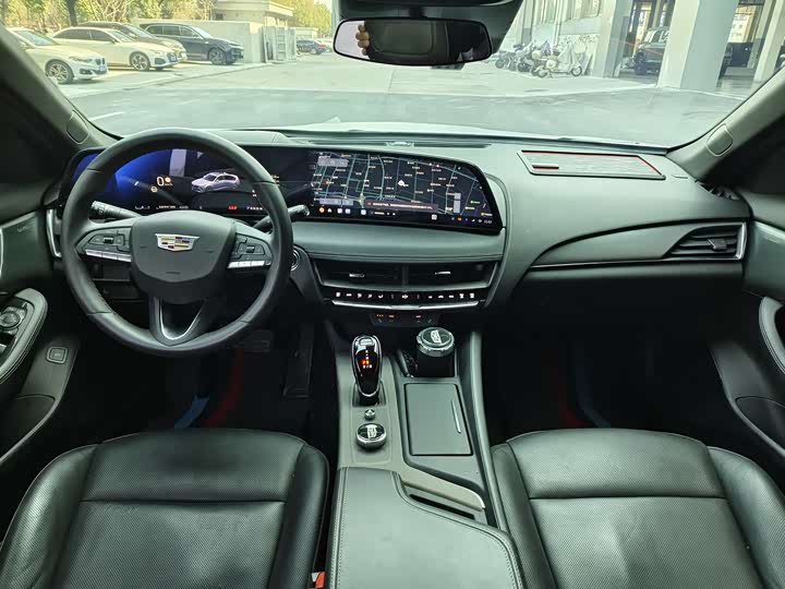 Фото 8 - Cadillac CT5