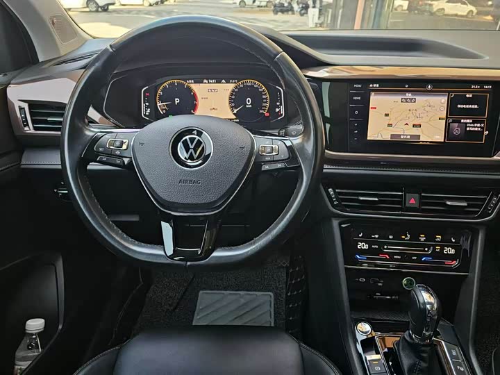 Фото 9 - Volkswagen Tharu