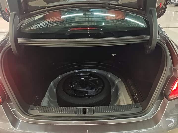 Фото 4 - MG Motor 5