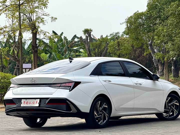 Фото 7 - Hyundai Elantra N line