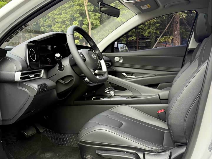 Фото 9 - Hyundai Elantra N line