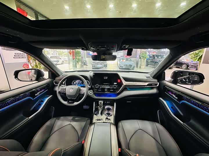 Фото 5 - Toyota Crown Kluger