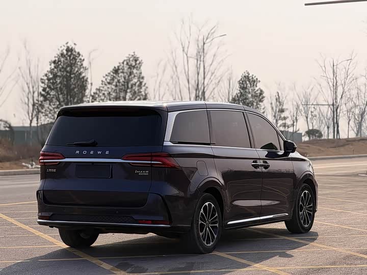 Фото 6 - Roewe iMax 8