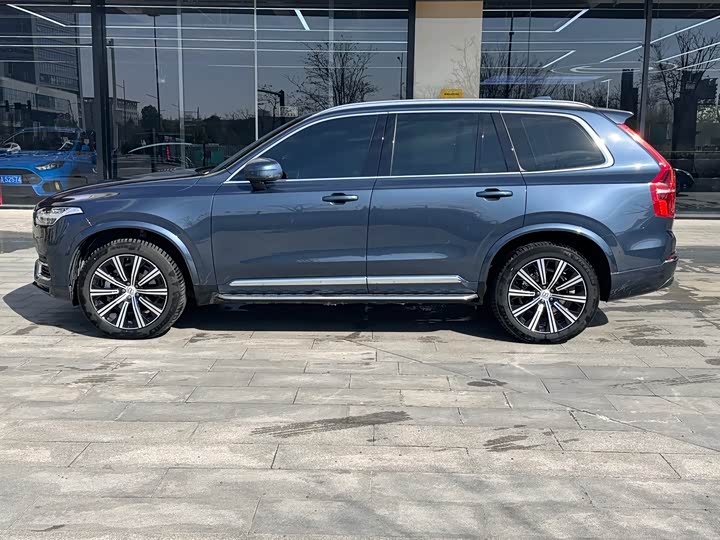 Фото 3 - Volvo XC90