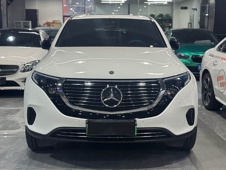 Фото 1 - Mercedes-Benz EQC