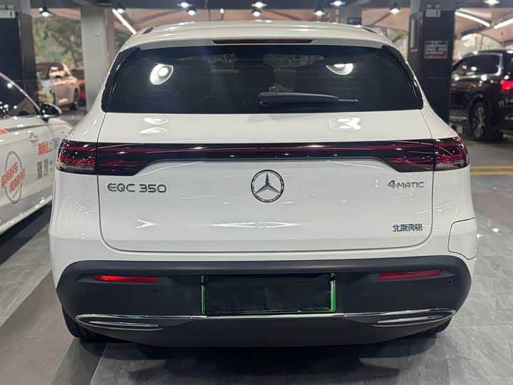 Фото 4 - Mercedes-Benz EQC