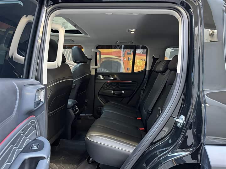 Фото 7 - Tank 300