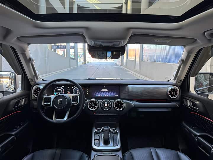 Фото 8 - Tank 300