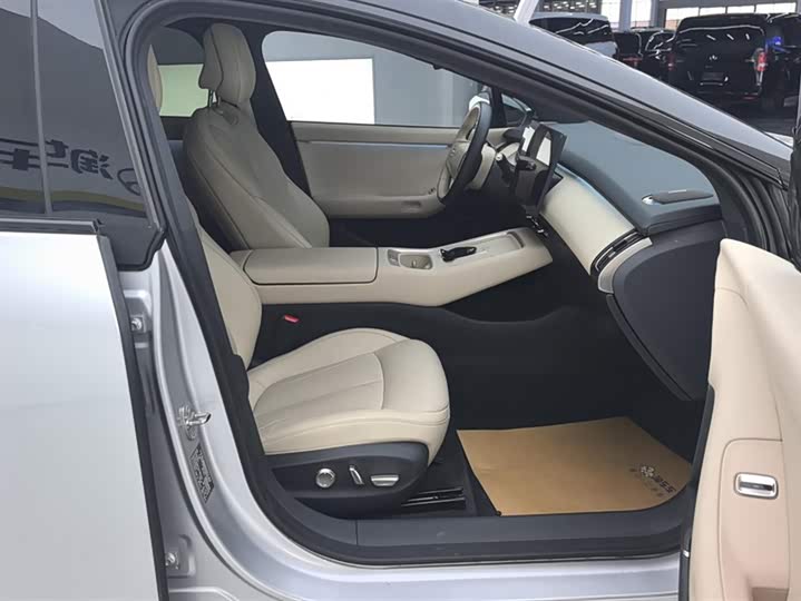 Фото 8 - XPeng F57