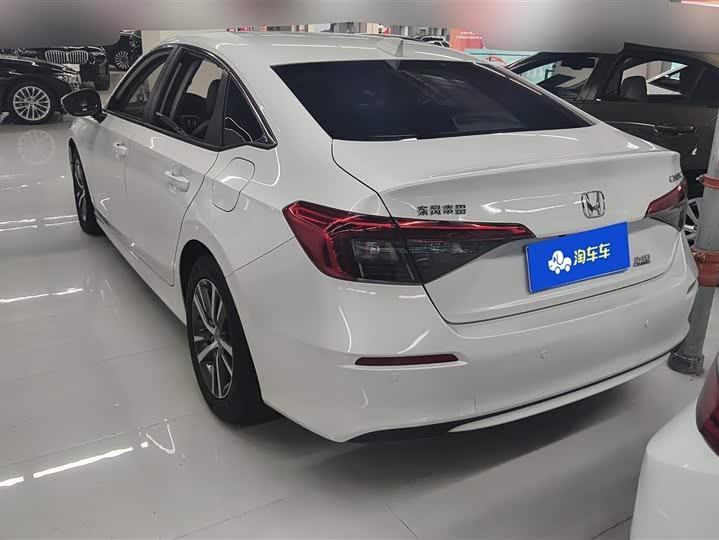 Фото 3 - Honda Civic