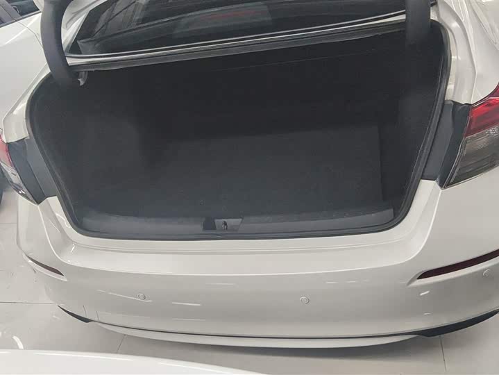 Фото 4 - Honda Civic