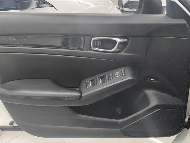 Фото 7 - Honda Civic