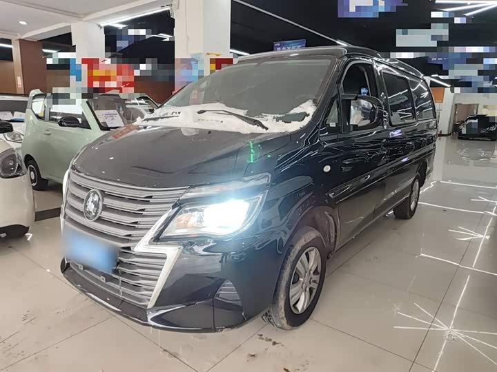Фото 2 - Dongfeng Forthing Lingzhi M5