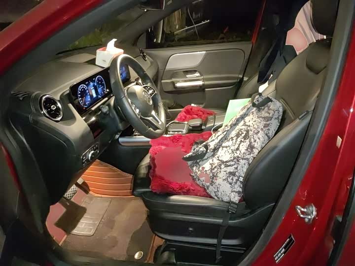 Фото 8 - Mercedes-Benz GLA-Class