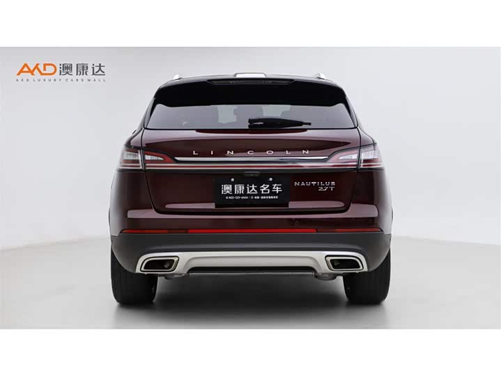 Фото 4 - Lincoln Nautilus