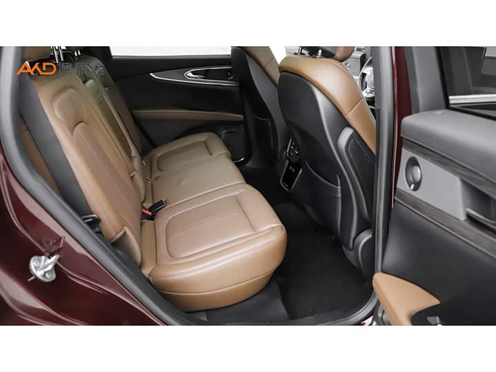 Фото 8 - Lincoln Nautilus