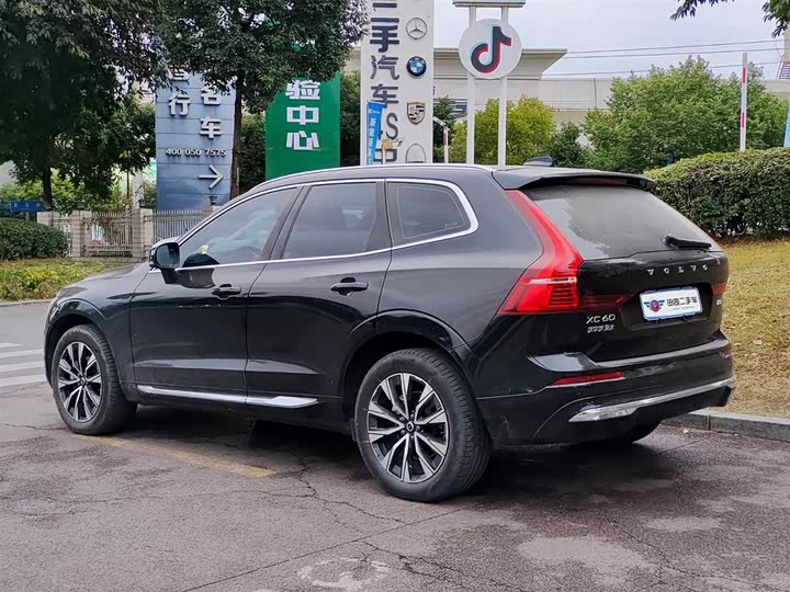 Фото 4 - Volvo XC60