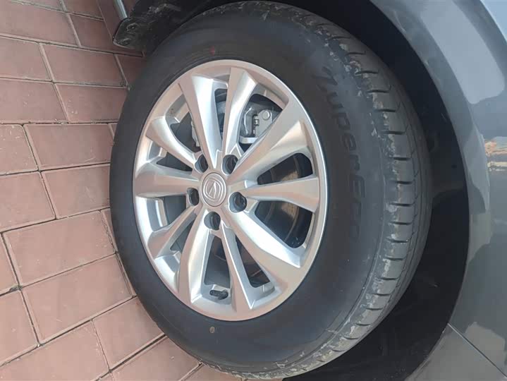 Фото 6 - Changan Eado Plus