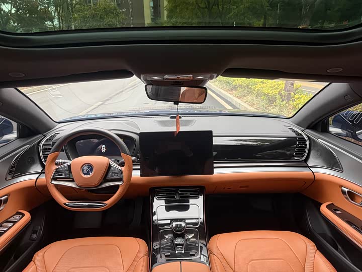 Фото 9 - BYD Han