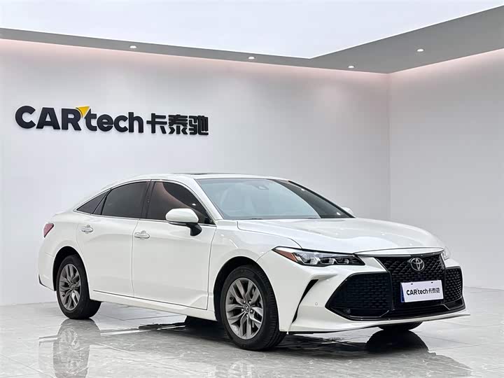 Фото 6 - Toyota Avalon