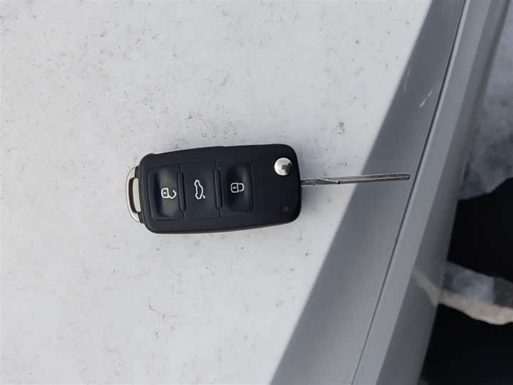 Фото 9 - Volkswagen Lavida