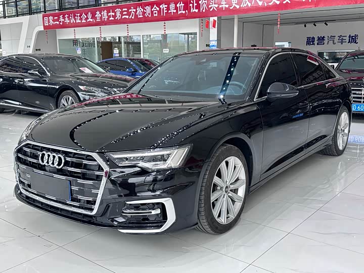 Фото 1 - Audi A6L