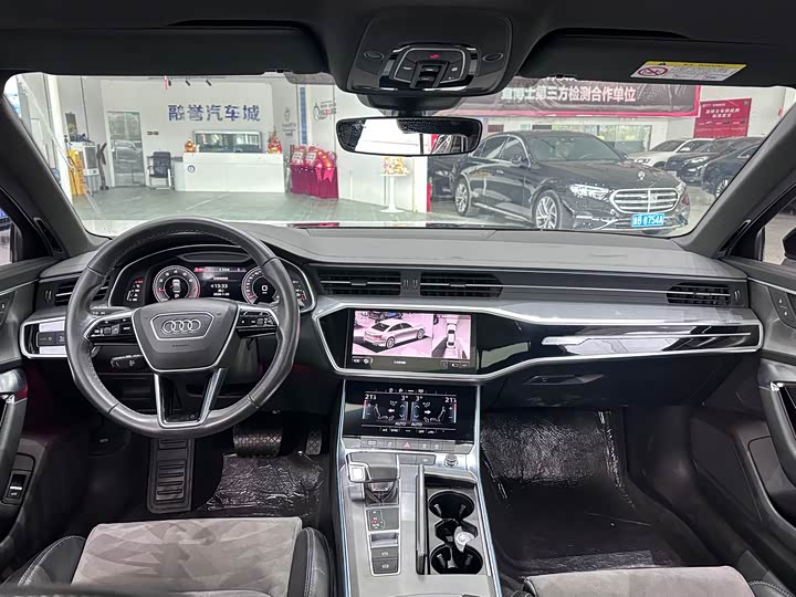 Фото 5 - Audi A6L