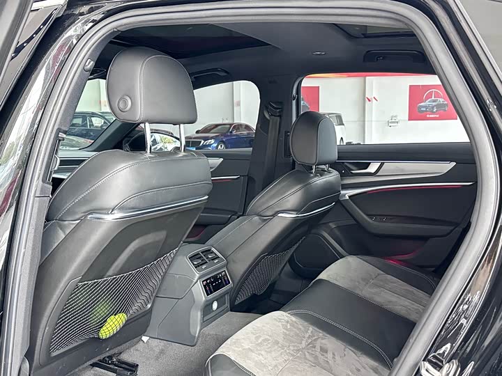 Фото 6 - Audi A6L