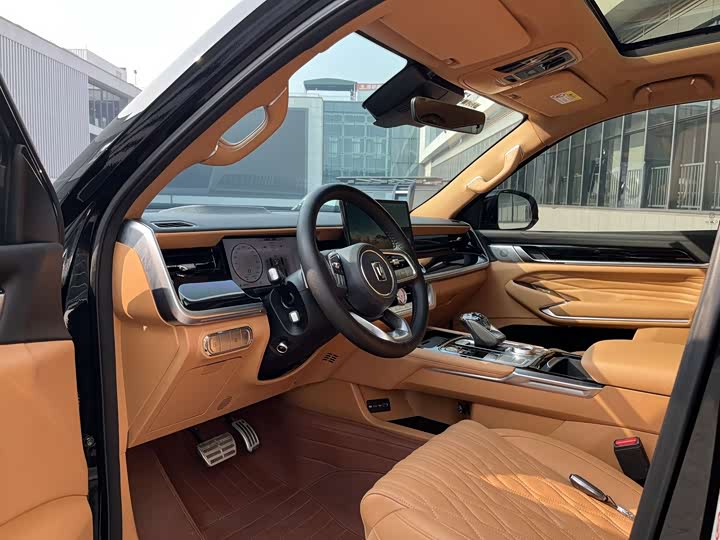 Фото 5 - Tank 500 Hybrid