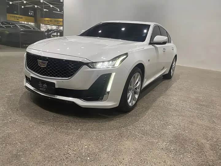 Фото 2 - Cadillac CT5