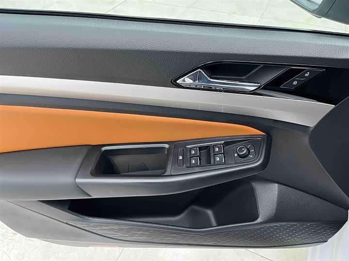 Фото 8 - Volkswagen Bora