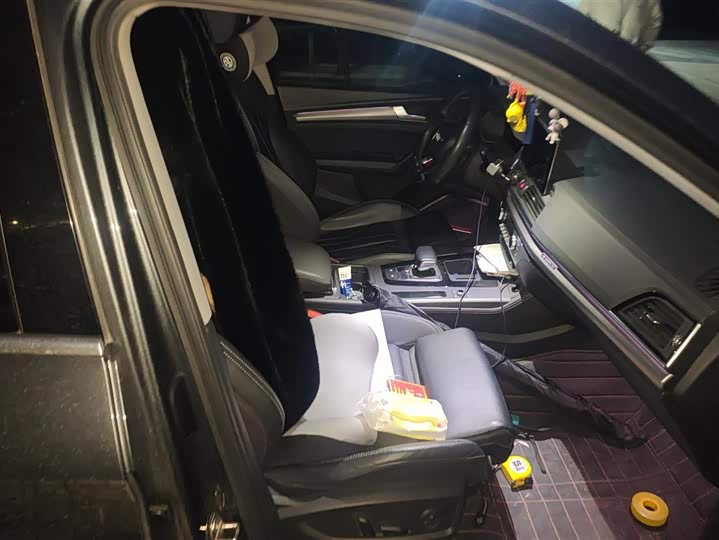 Фото 8 - Audi Q5L