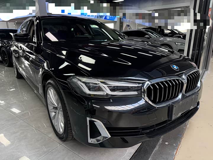 Фото 3 - BMW 5 Series