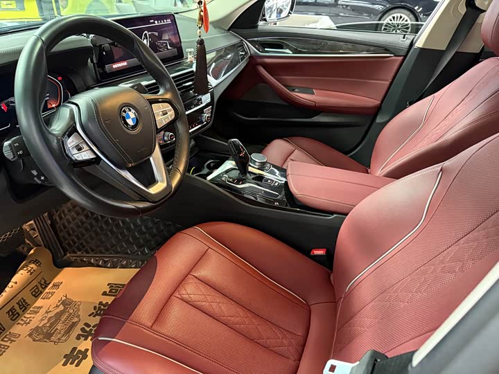 Фото 6 - BMW 5 Series