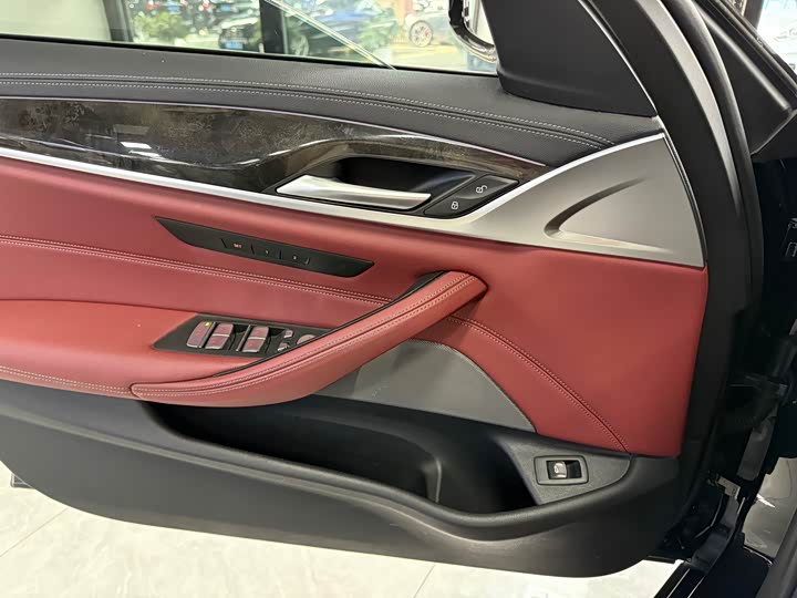 Фото 7 - BMW 5 Series