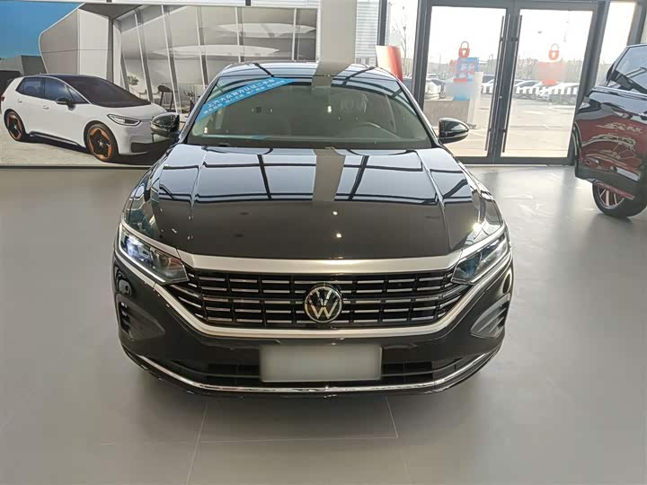 Фото 3 - Volkswagen Passat