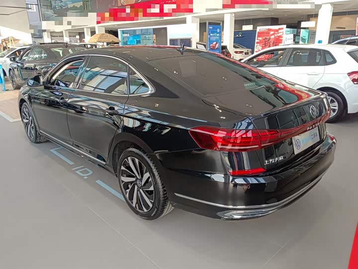 Фото 5 - Volkswagen Passat