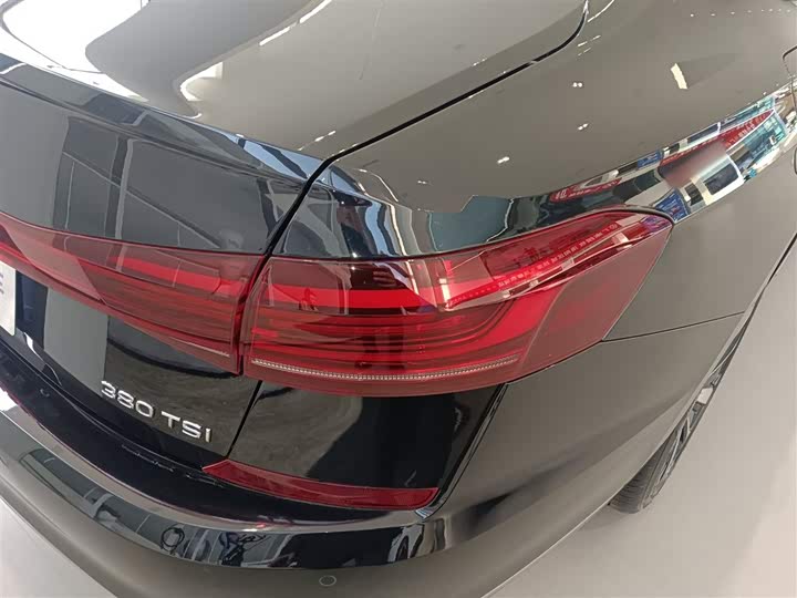 Фото 8 - Volkswagen Passat