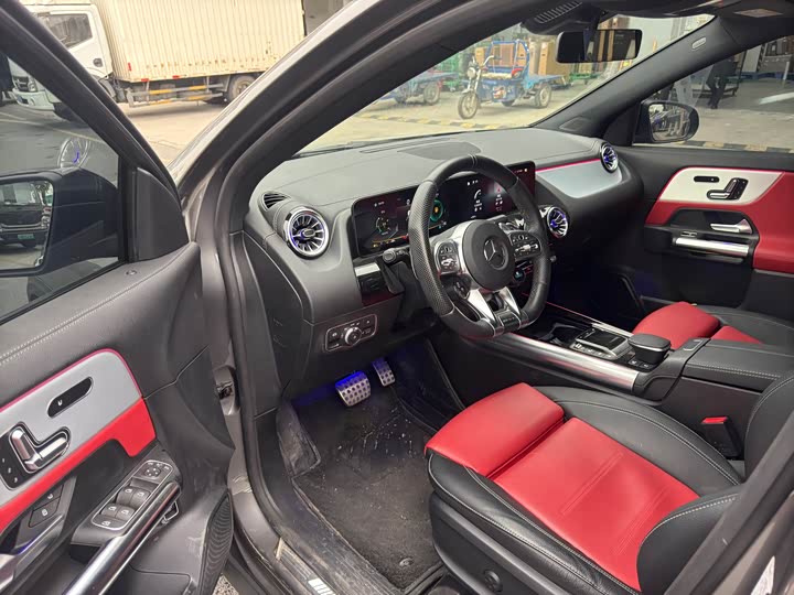 Фото 7 - Mercedes-Benz GLA-Class AMG