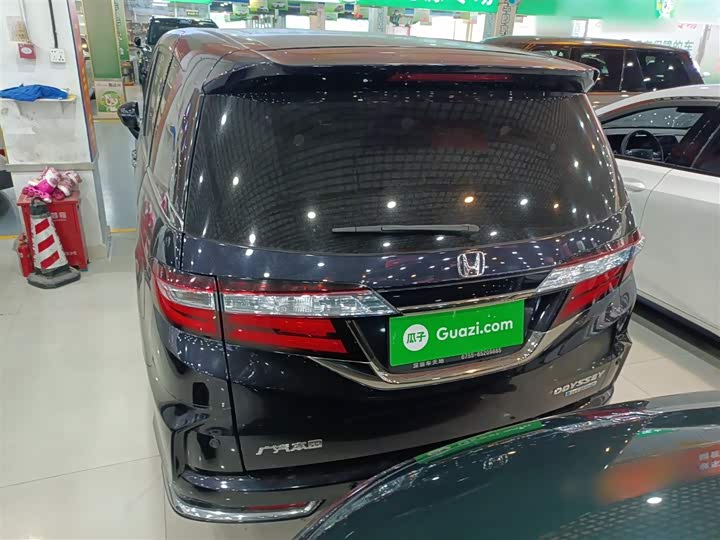 Фото 6 - Honda Odyssey