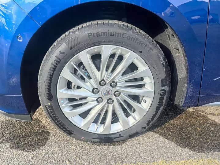 Фото 8 - Buick GL8 Century